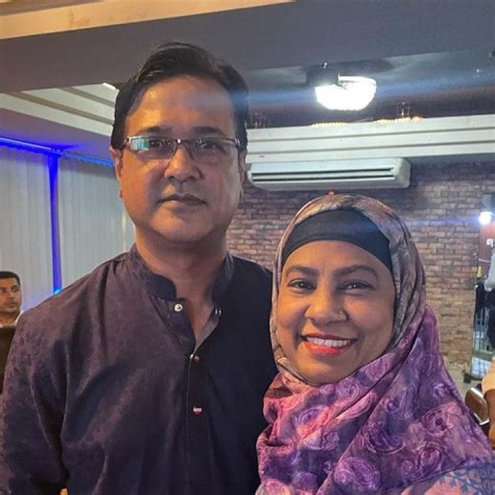 Asif Akbar Biography, Age, Height, Wife, Net Worth, Family