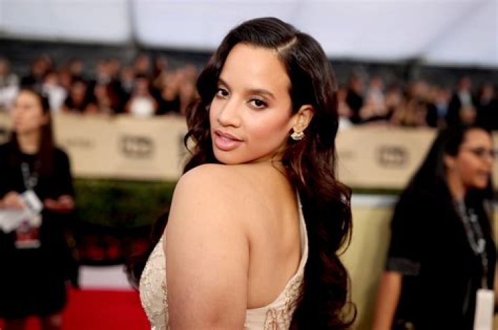 Dascha Polanco Biography, Age, Height, Husband, Net Worth, Family