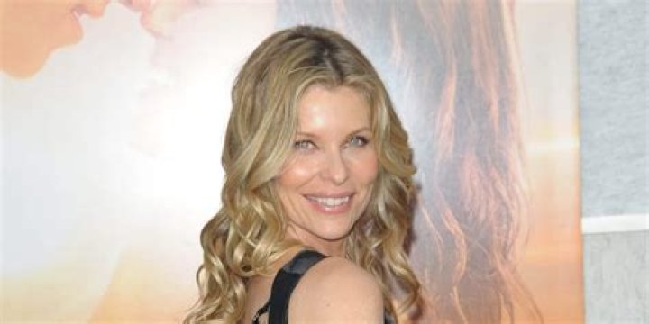 Kate Vernon Biography, Age, Height, Husband, Net Worth, Family